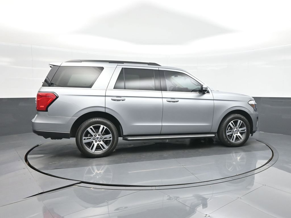 Used 2022 Ford Expedition XLT image 10