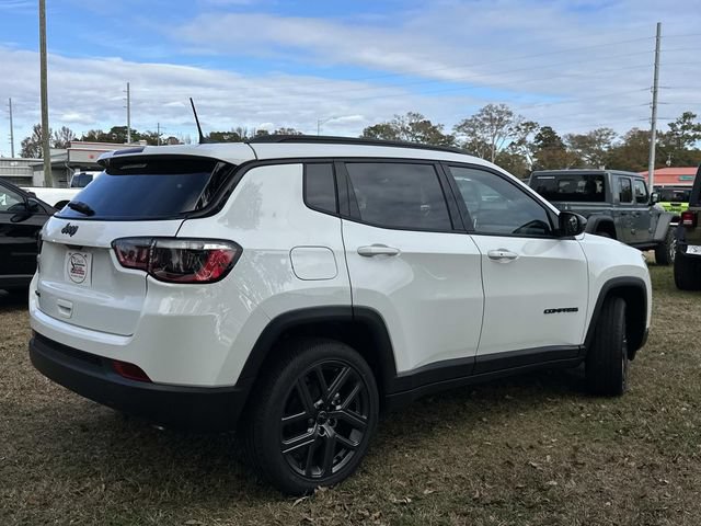 New 2026 Jeep Compass Latitude AWD/4WD image 13
