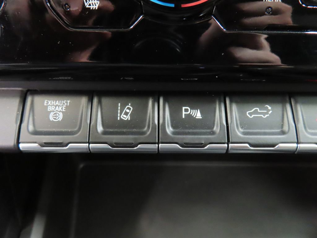 Used 2025 GMC Sierra 3500 AT4 w/ AT4 Premium Plus Package image 74