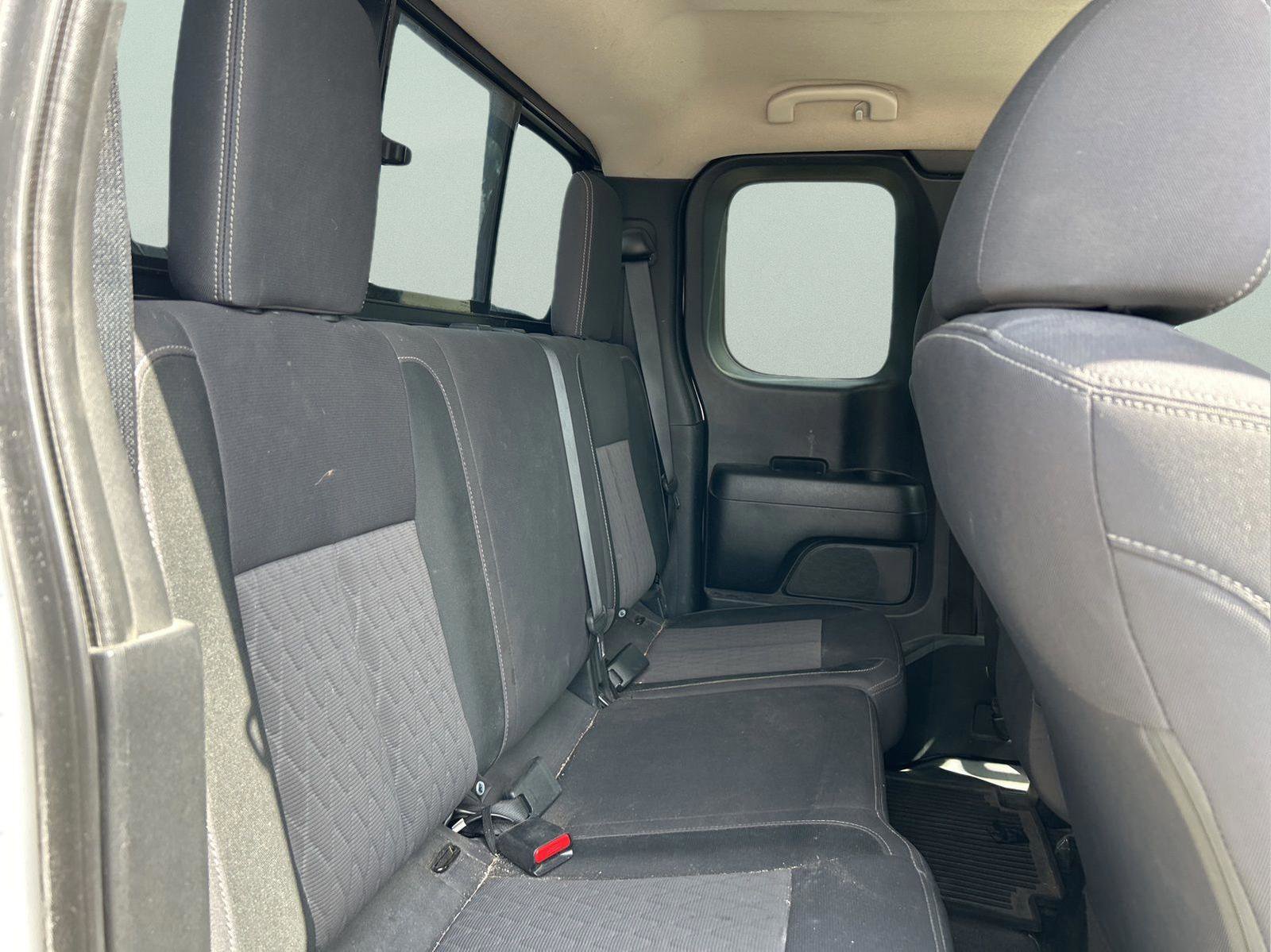 Used 2022 Nissan Titan S image 12