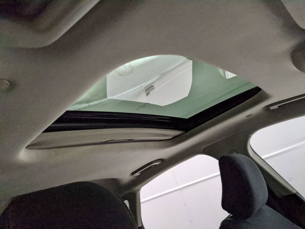 Used 2020 Ford Fusion SE image 21