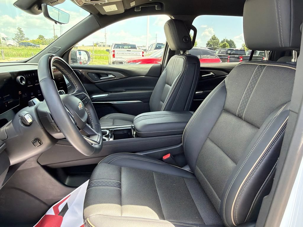 Used 2026 Chevrolet Traverse High Country AWD/4WD image 21