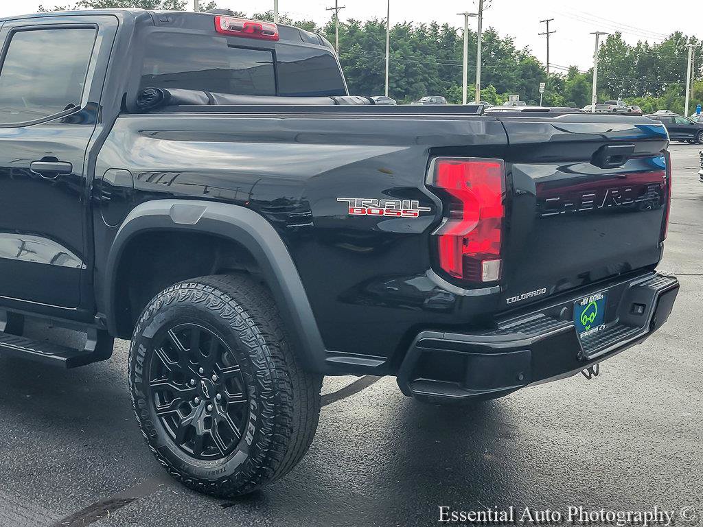 Certified 2024 Chevrolet Colorado Trail Boss w/ Technology Package AWD/4WD image 8