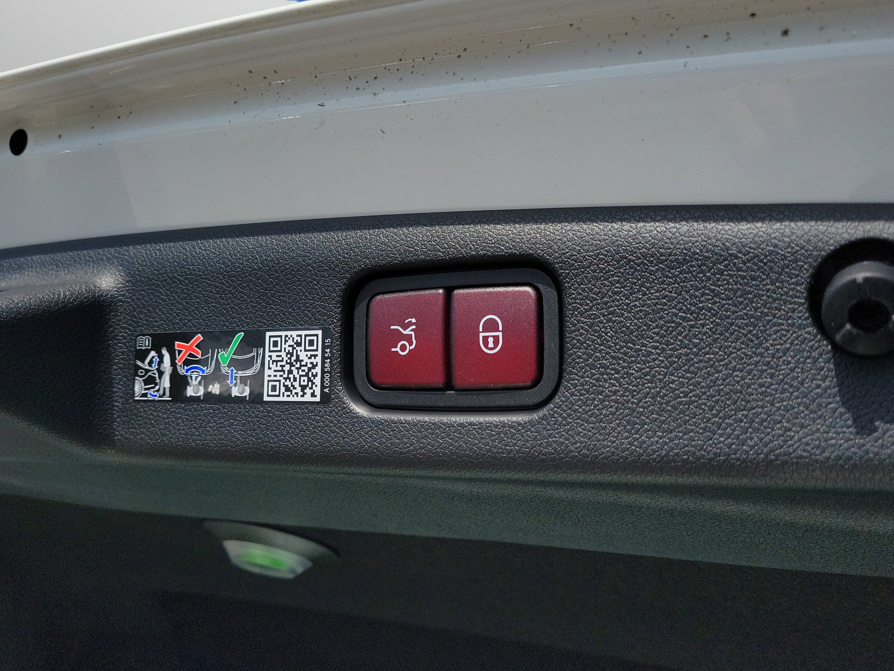 Certified 2026 Mercedes-Benz E 350 4MATIC Sedan image 31