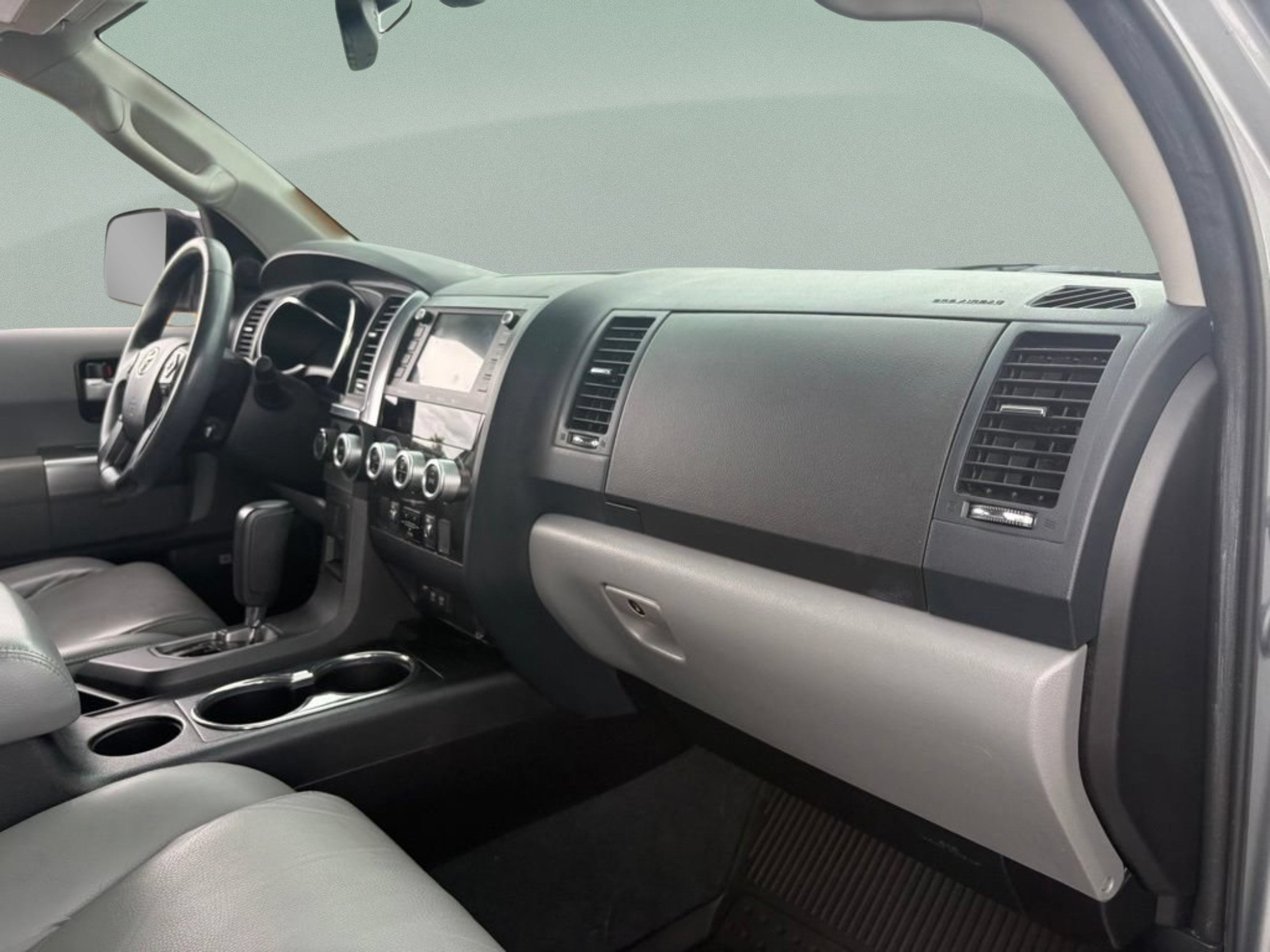 Certified 2021 Toyota Sequoia Limited w/ Safety & Convenience Package AWD/4WD image 29