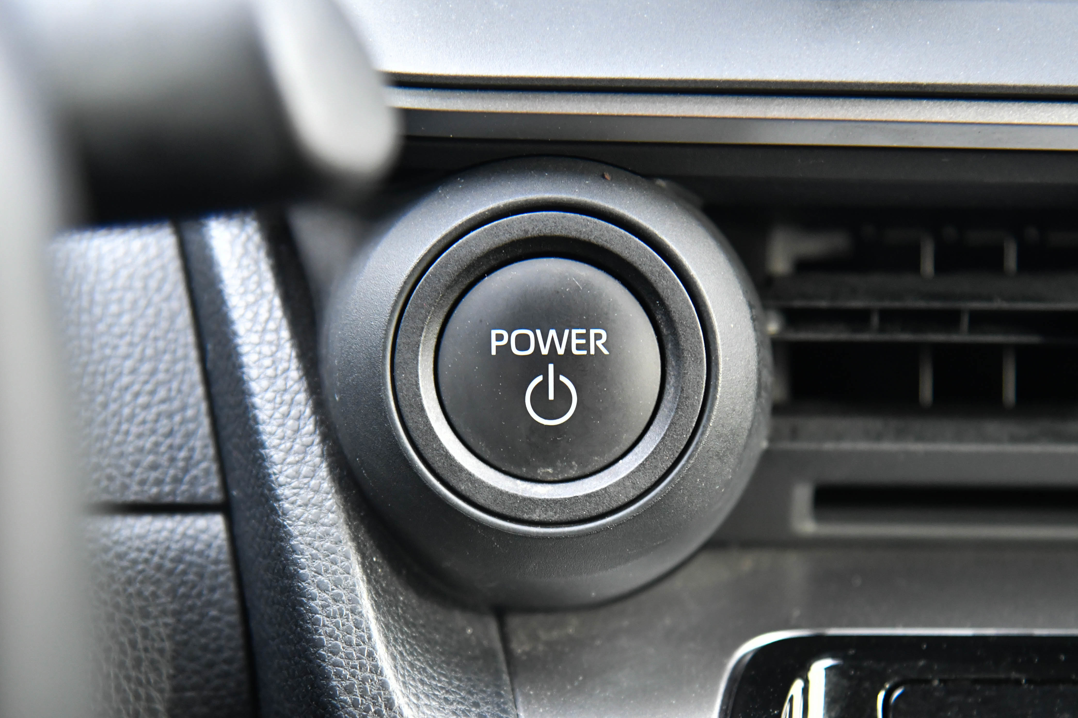 Used 2024 Toyota Prius LE image 27