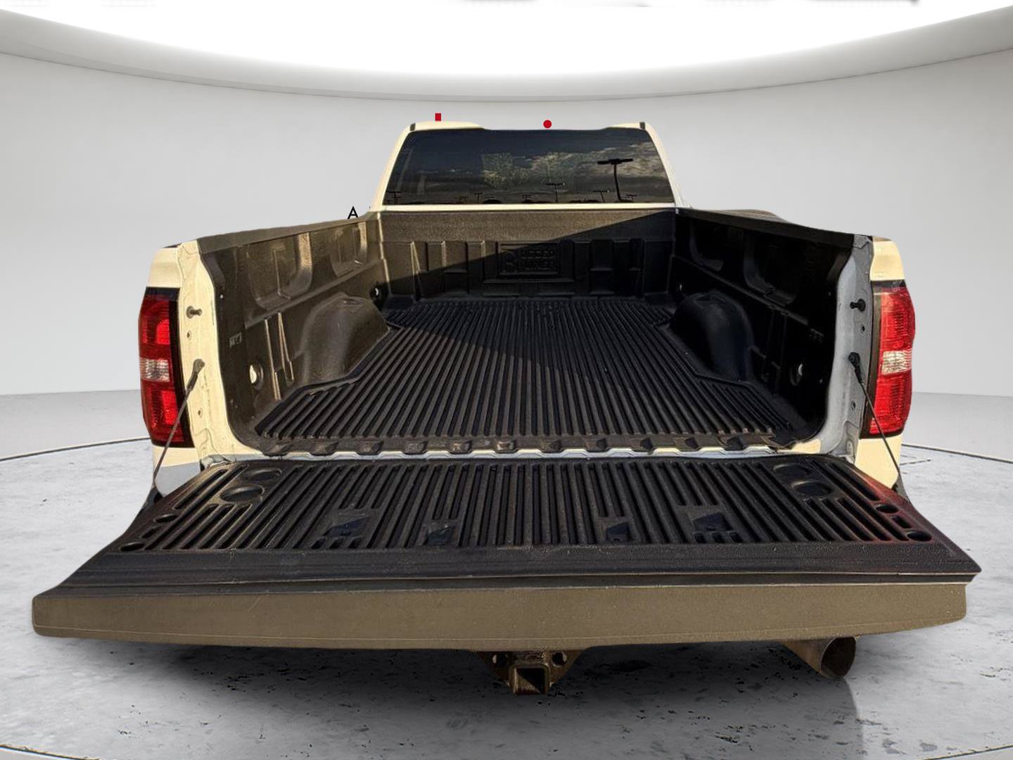 Used 2018 GMC Sierra 2500 SLT w/ Duramax Plus Package AWD/4WD image 32