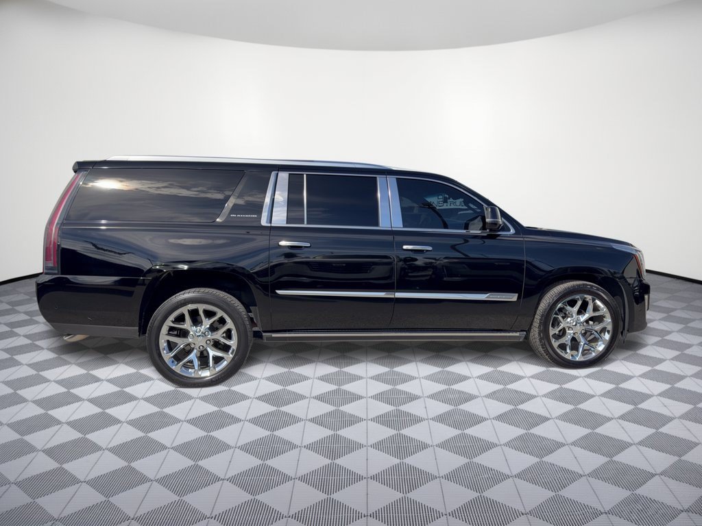 Used 2018 Cadillac Escalade ESV Platinum AWD/4WD image 8