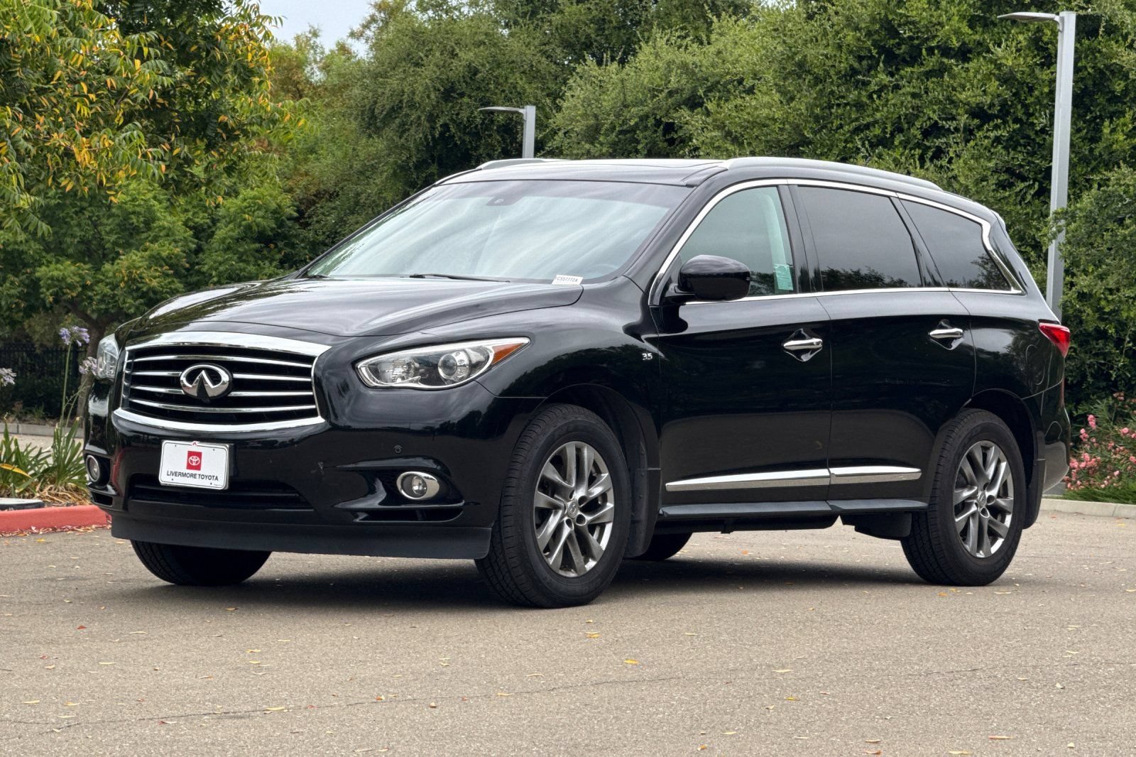 Used 2015 INFINITI QX60 Luxe w/ Premium Plus Package AWD/4WD image 8