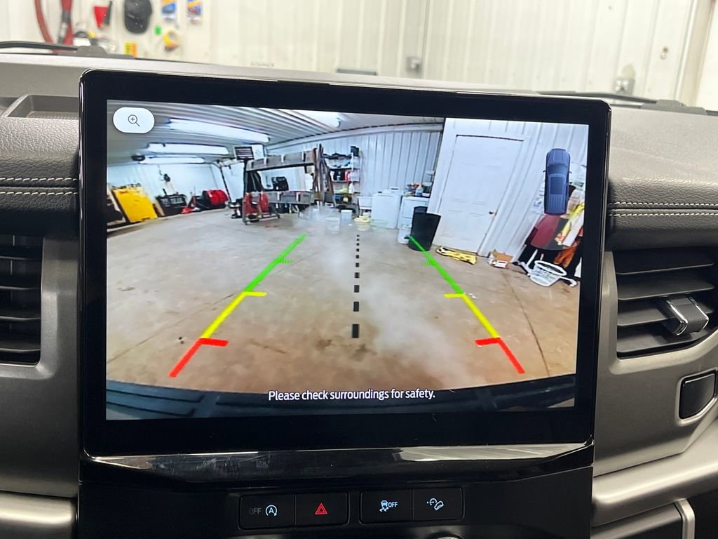 Used 2024 Ford Expedition XLT image 27