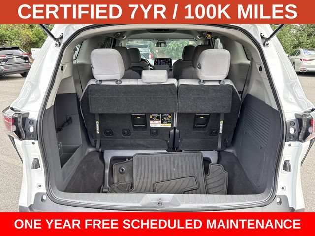 Used 2024 Toyota Sienna LE AWD/4WD image 12