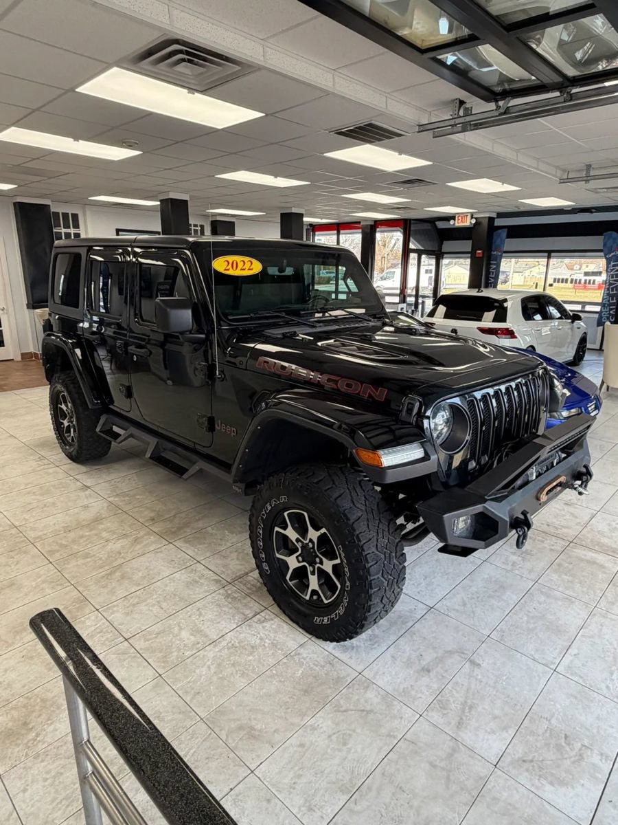 Used 2022 Jeep Wrangler Unlimited Rubicon w/ LED Lighting Group AWD/4WD image 3