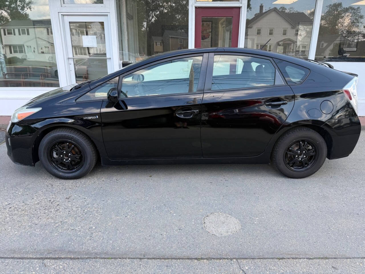 Used 2013 Toyota Prius Two FWD image 1