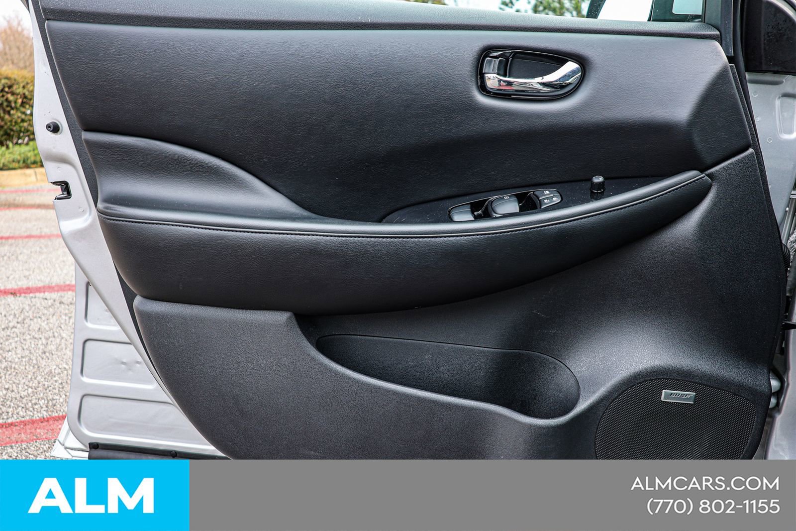 Used 2015 Nissan Leaf SL w/ Premium Package image 40