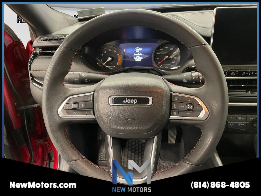 Used 2024 Jeep Compass Trailhawk w/ Trailhawk Convenience Group AWD/4WD image 13