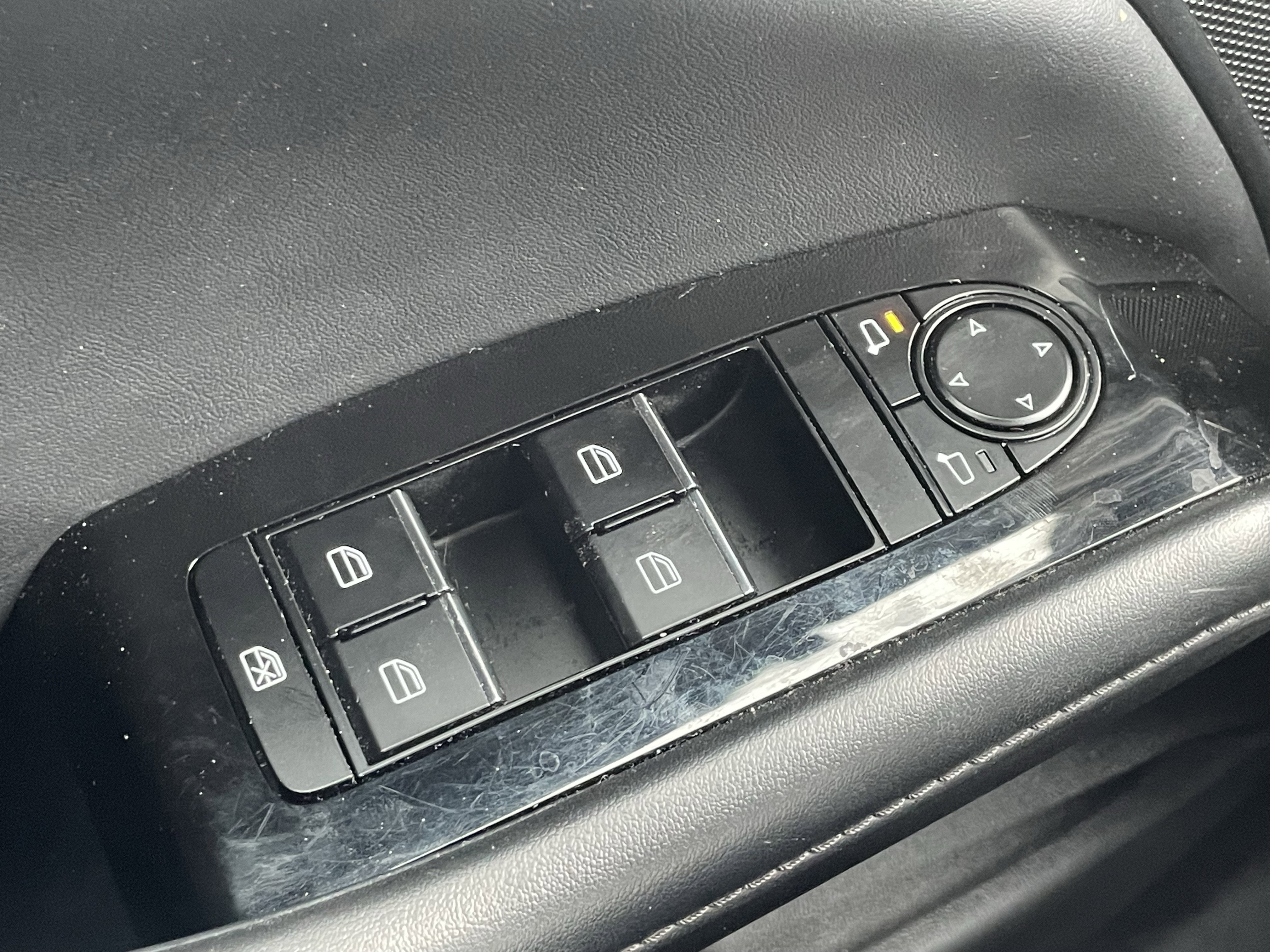 Used 2025 MAZDA MAZDA3 s image 16