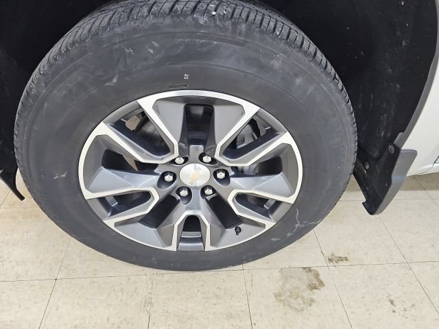 Used 2022 Chevrolet Silverado 1500 LT AWD/4WD image 24