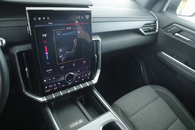 Used 2025 GMC Acadia Elevation image 26