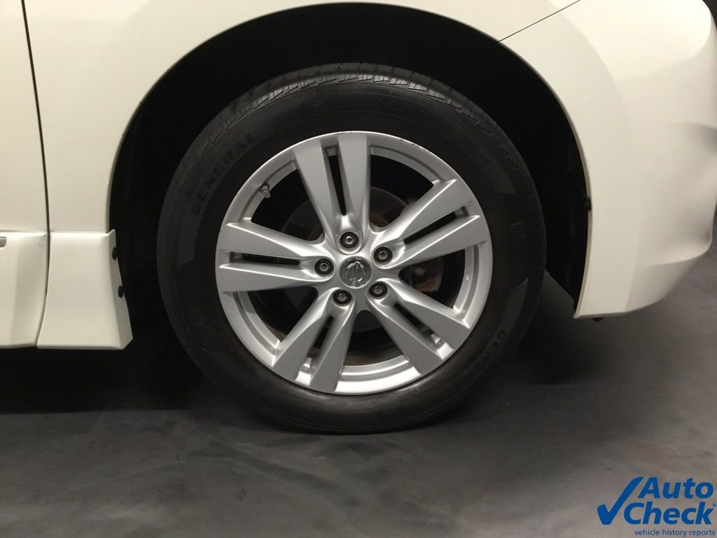 Used 2011 Nissan Quest LE FWD image 21
