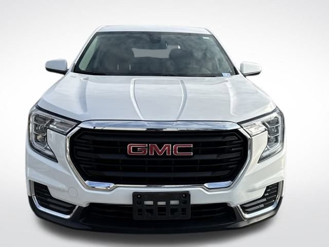 Used 2024 GMC Terrain SLE image 9