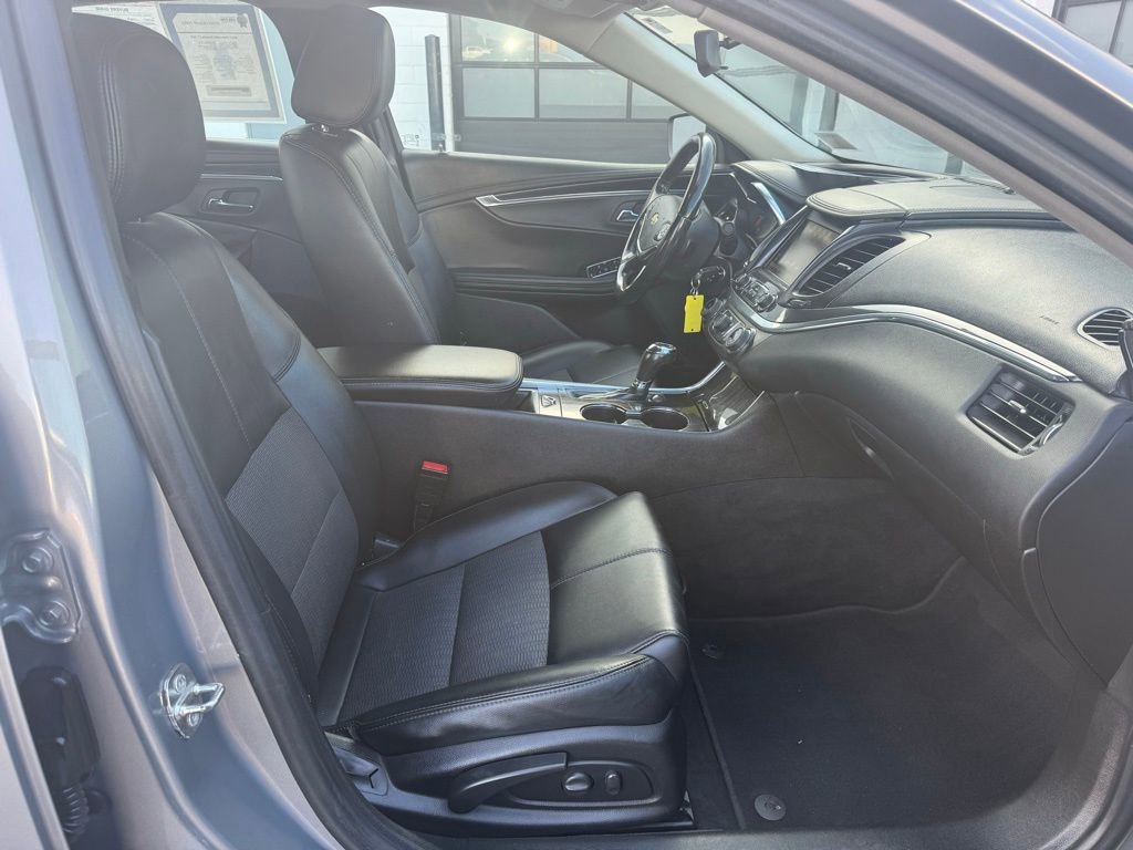Used 2017 Chevrolet Impala LT FWD image 38