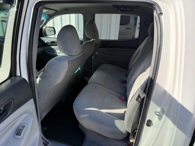 Used 2011 Toyota Tacoma 2WD Double Cab w/ Convenience Pkg image 16
