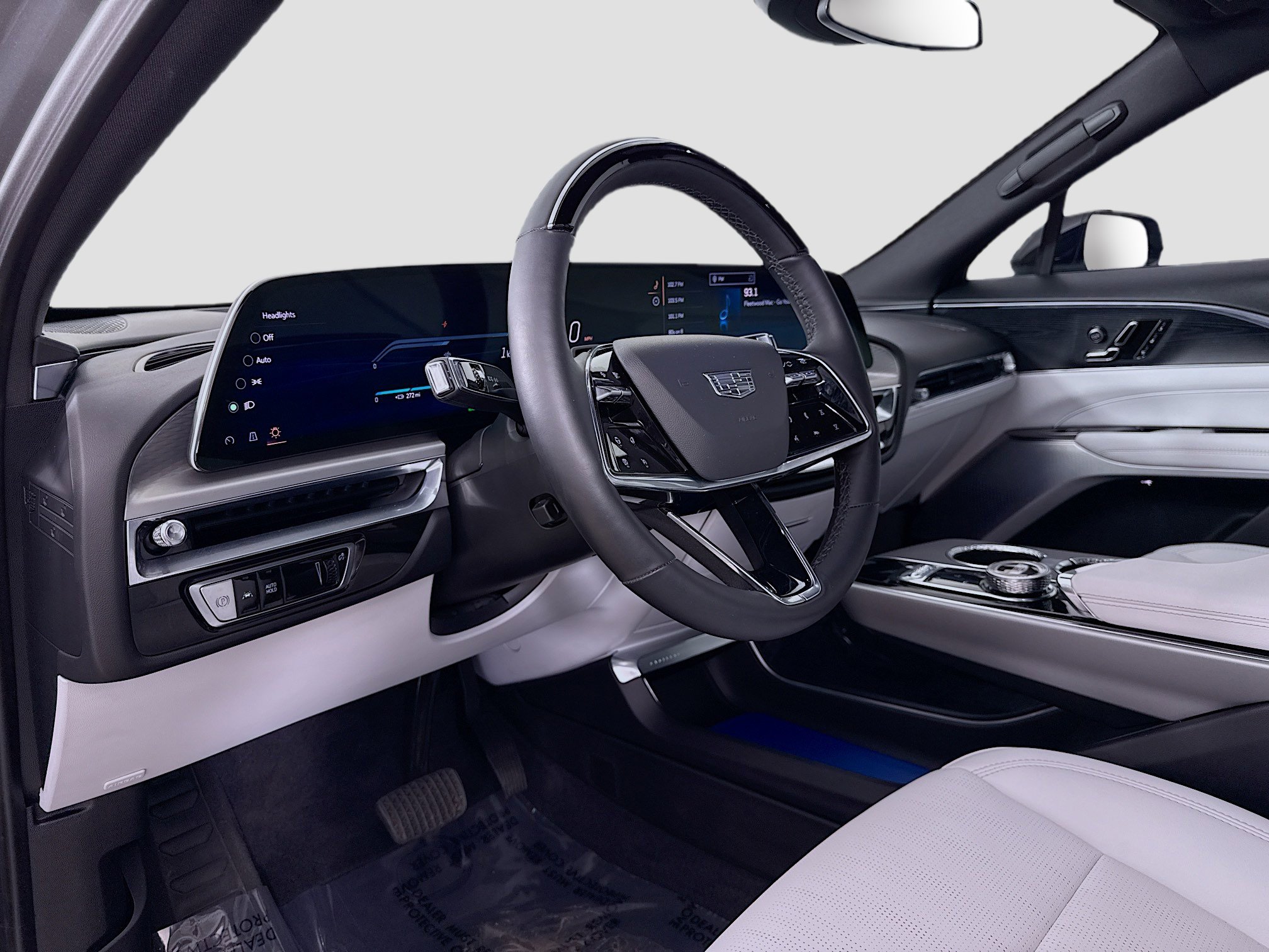 Used 2024 Cadillac Lyriq Sport AWD/4WD image 9