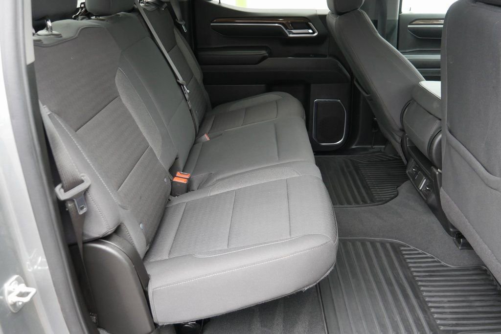 Used 2025 Chevrolet Silverado 1500 LT image 24