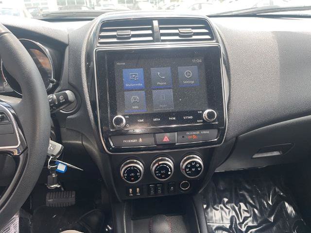 Used 2025 Mitsubishi Outlander Sport LE AWD/4WD image 14