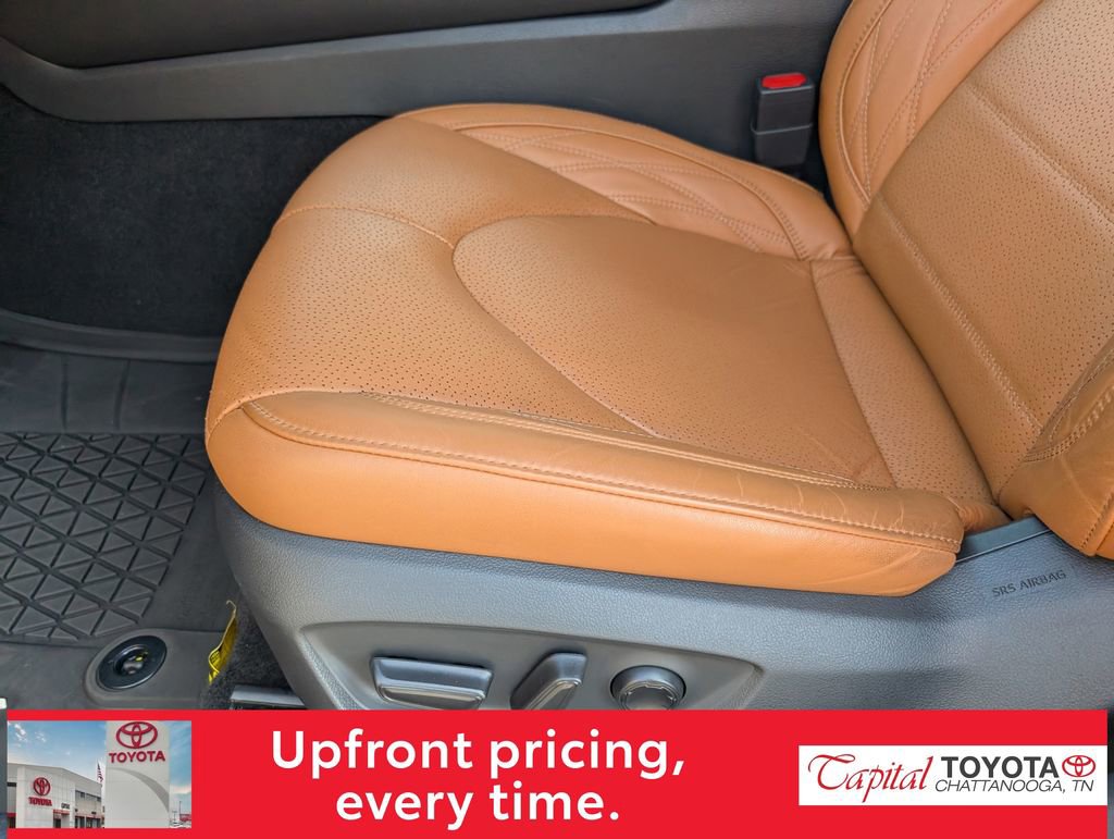 Used 2020 Toyota Avalon Limited w/ Advanced Safety Package FWD image 10