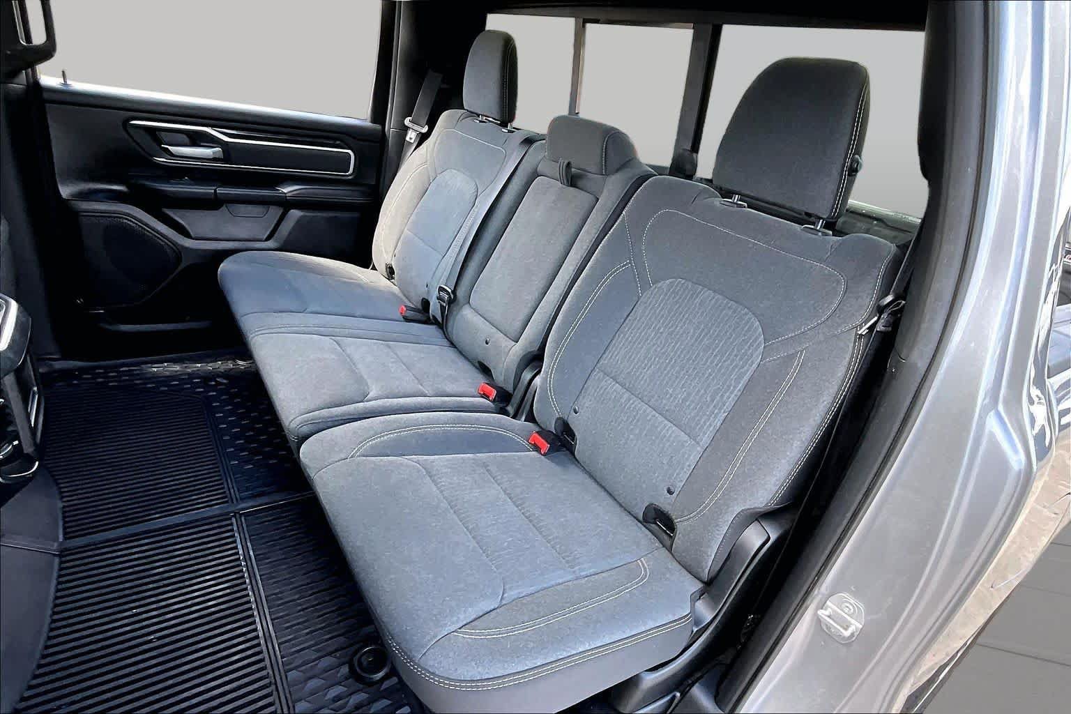 Used 2019 RAM 1500 Big Horn RWD image 21