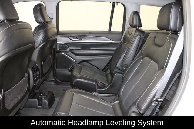 Used 2021 Jeep Grand Cherokee L Limited w/ Luxury Tech Group II image 13