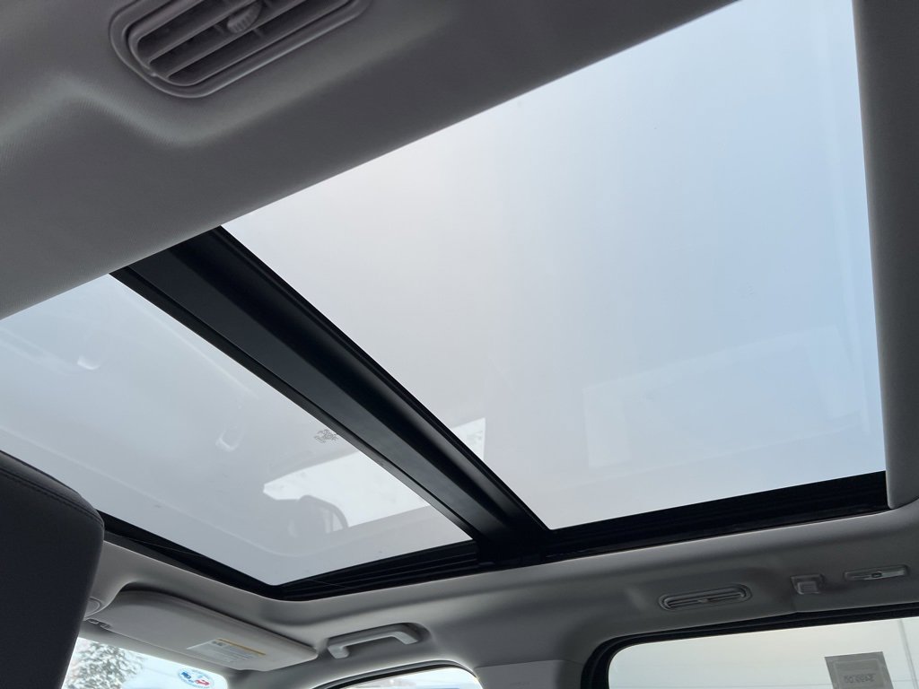 New 2025 Ford Expedition Active image 35