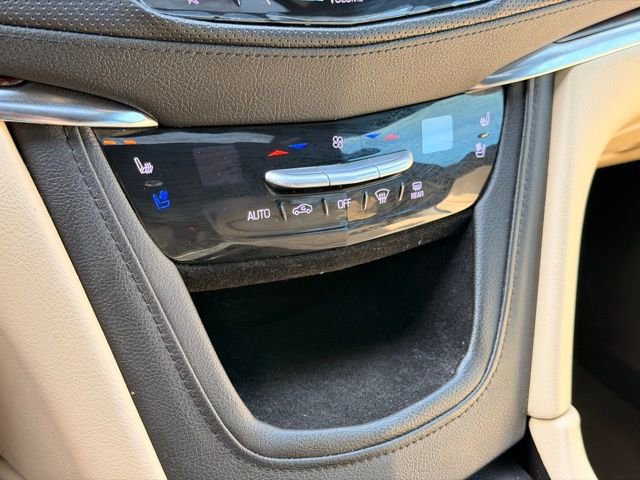 Used 2017 Cadillac XT5 Premium Luxury image 34