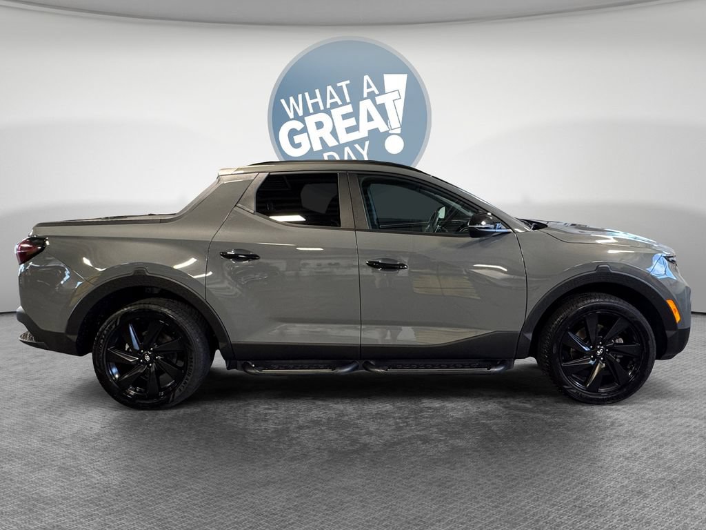 Used 2023 Hyundai Santa Cruz Night w/ Cargo Package AWD/4WD image 2