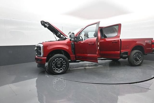 New 2026 Ford F350 Platinum w/ FX4 Off-Road Package AWD/4WD image 43