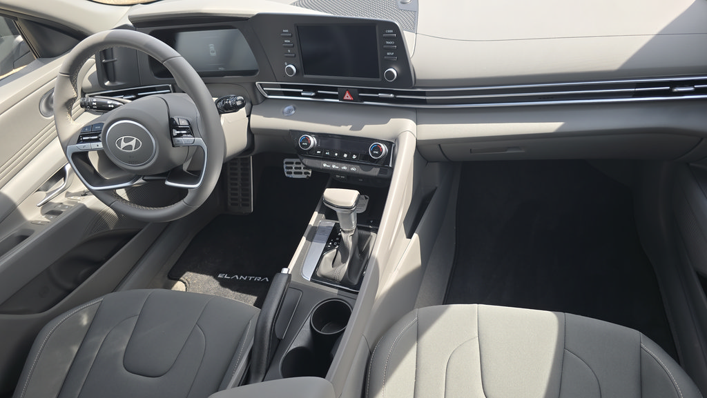 Certified 2026 Hyundai Elantra Sport FWD image 11