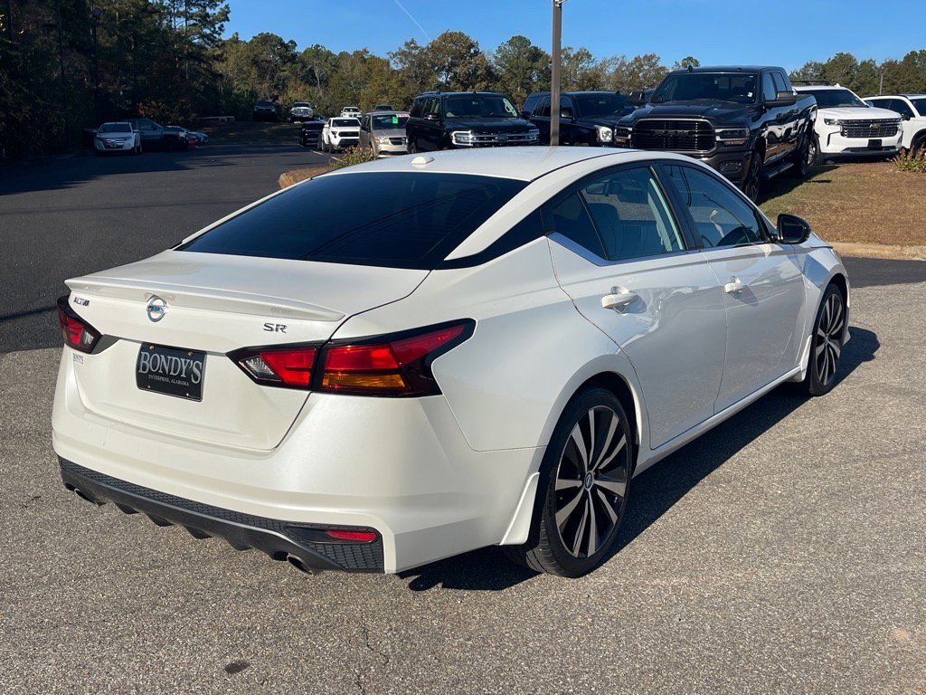 Used 2019 Nissan Altima 2.5 SR w/ SR Premium Package image 17