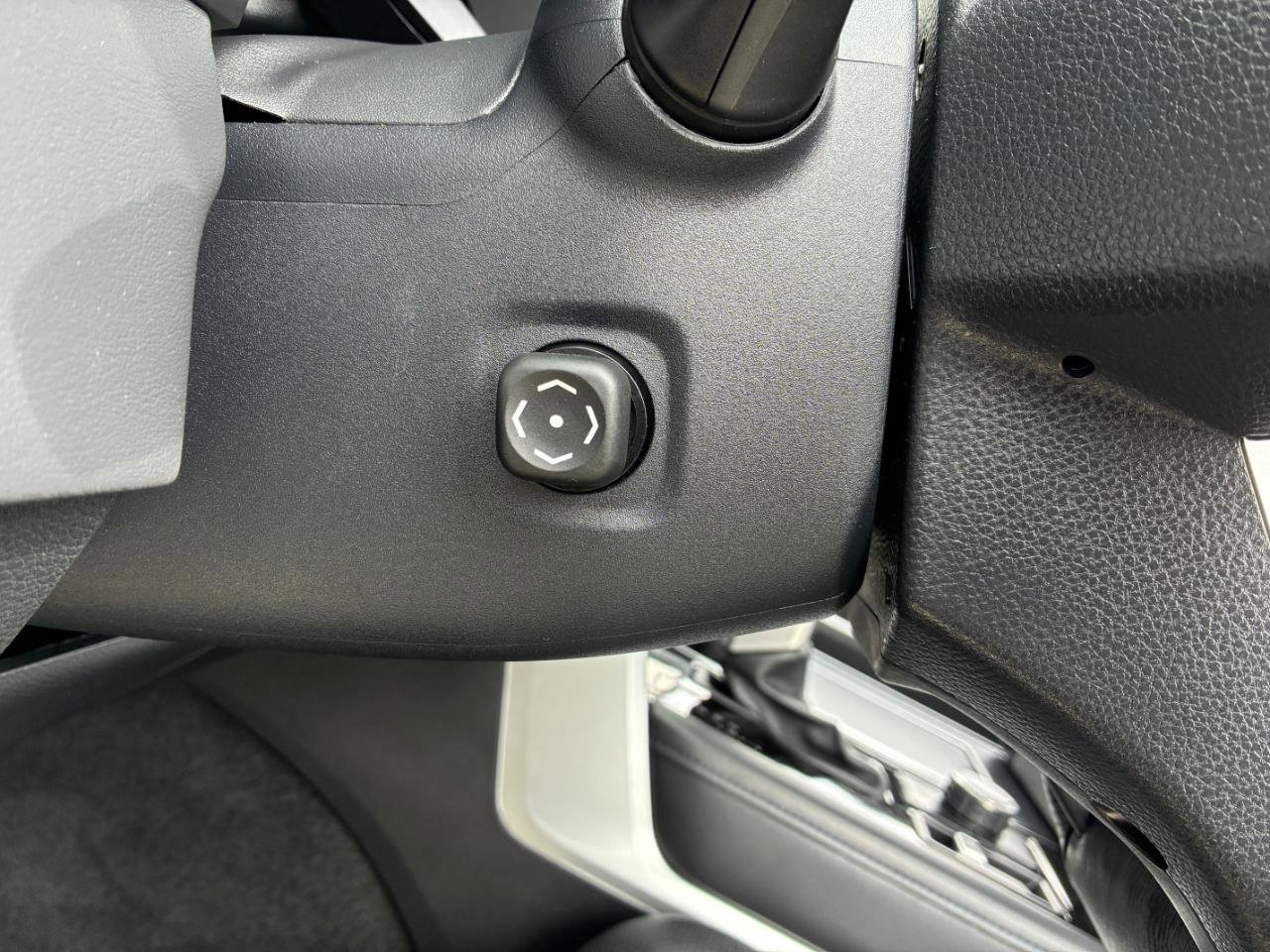 Used 2023 Toyota Tundra Platinum AWD/4WD image 26