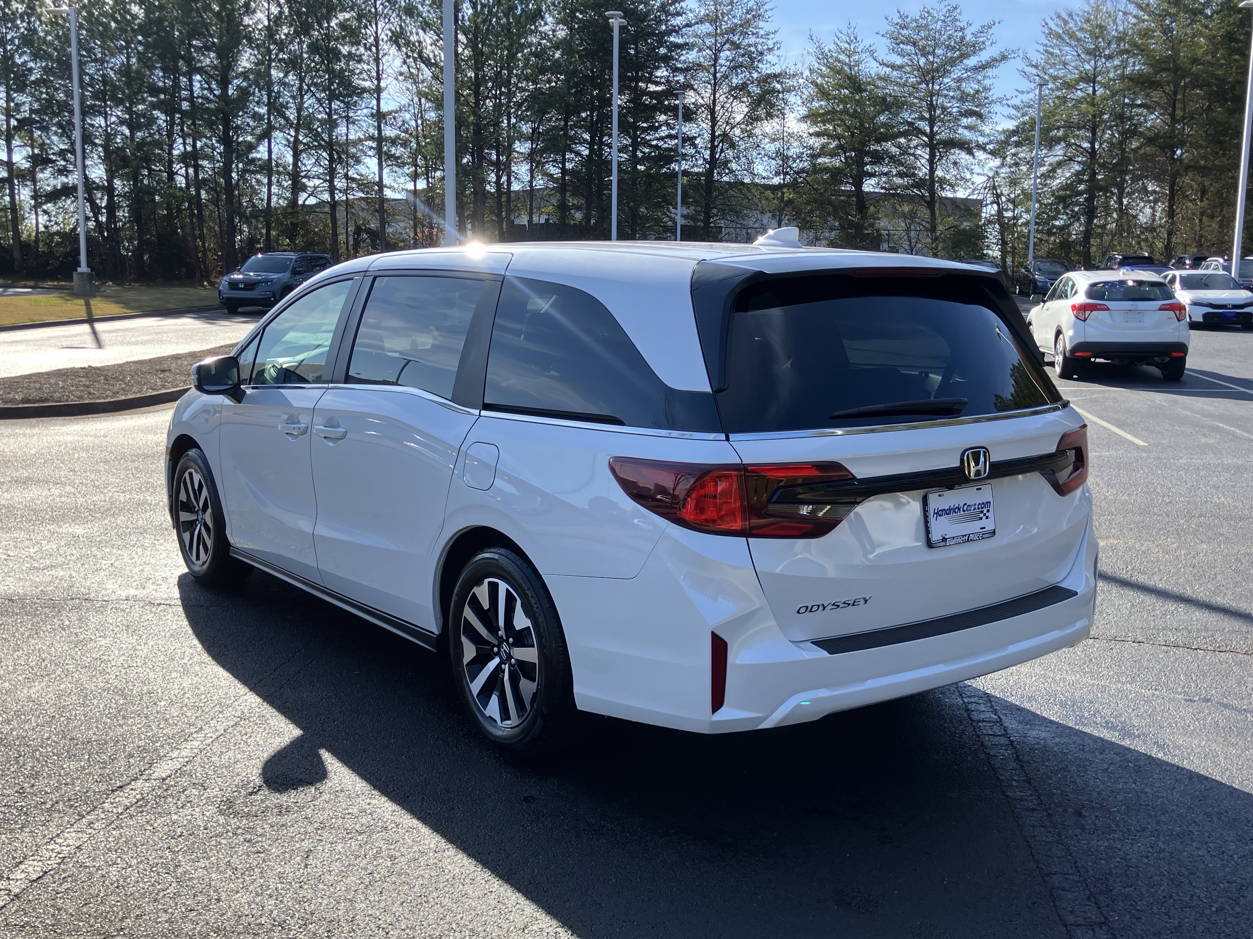 Used 2025 Honda Odyssey EX-L image 8