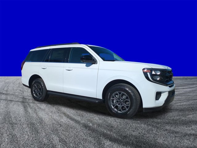 New 2026 Ford Expedition Active image 2