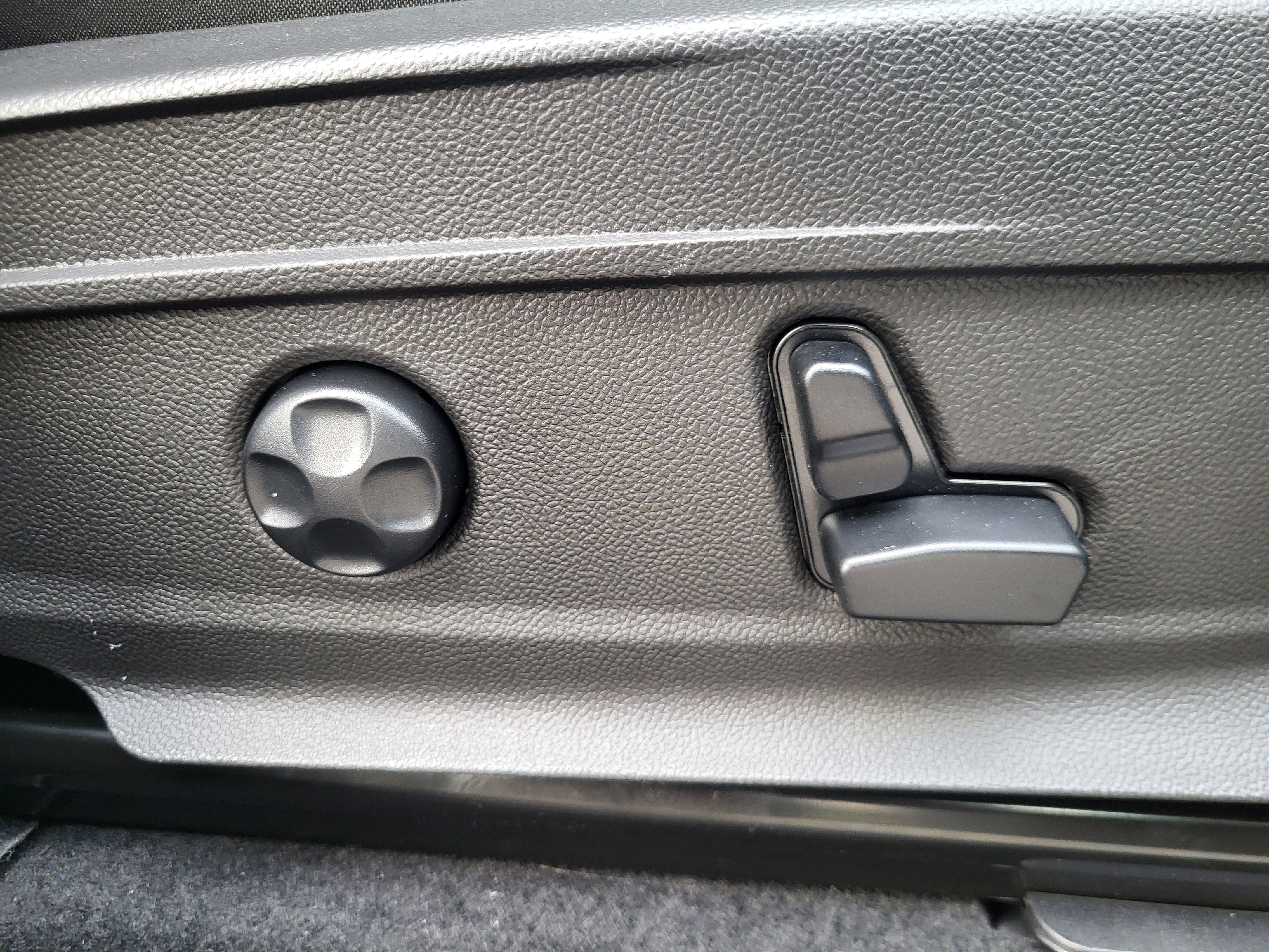 New 2025 Alfa Romeo Stelvio Sprint image 34