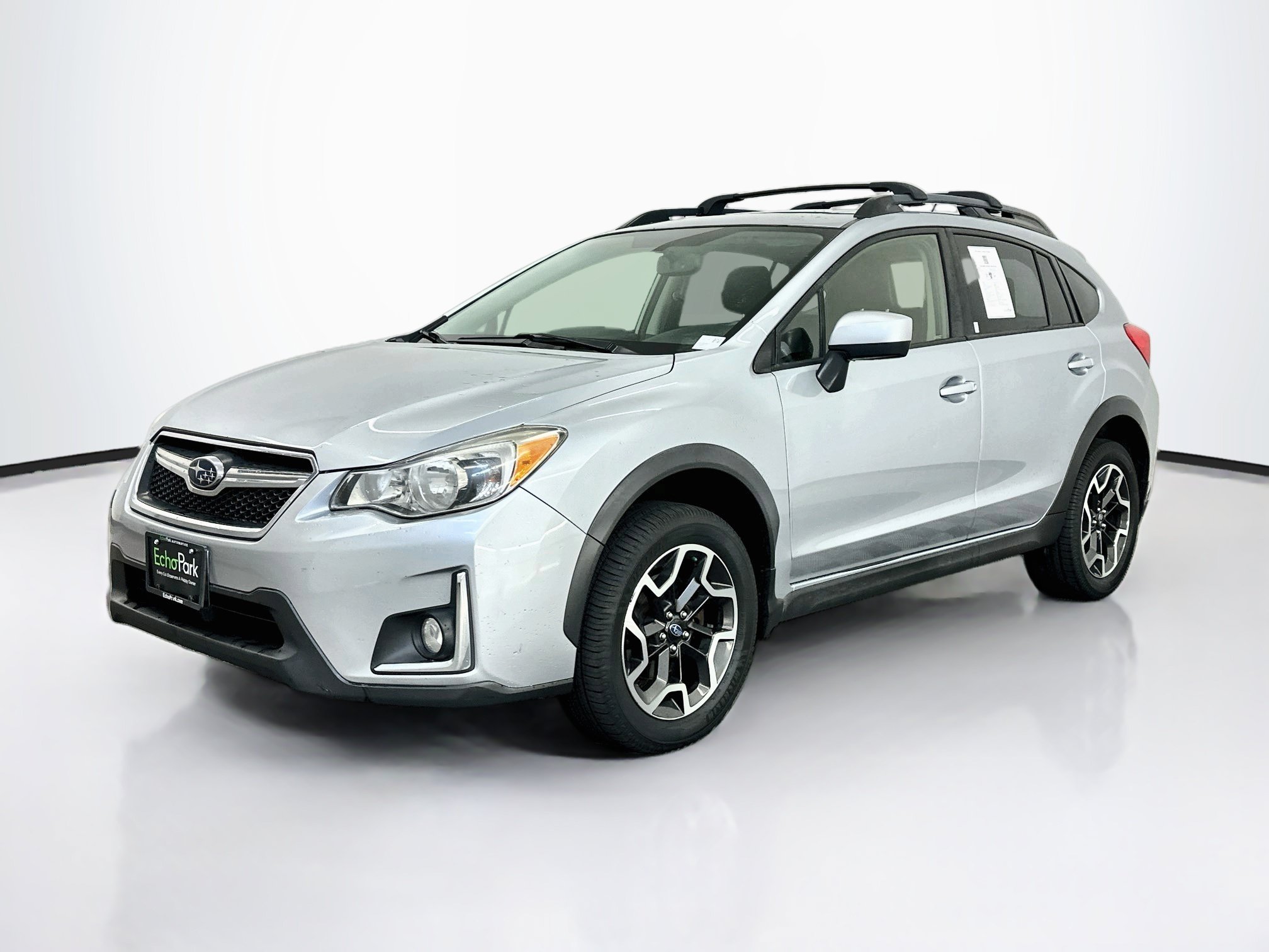 Used 2016 Subaru Crosstrek 2.0i Premium w/ Moonroof Package AWD/4WD image 3