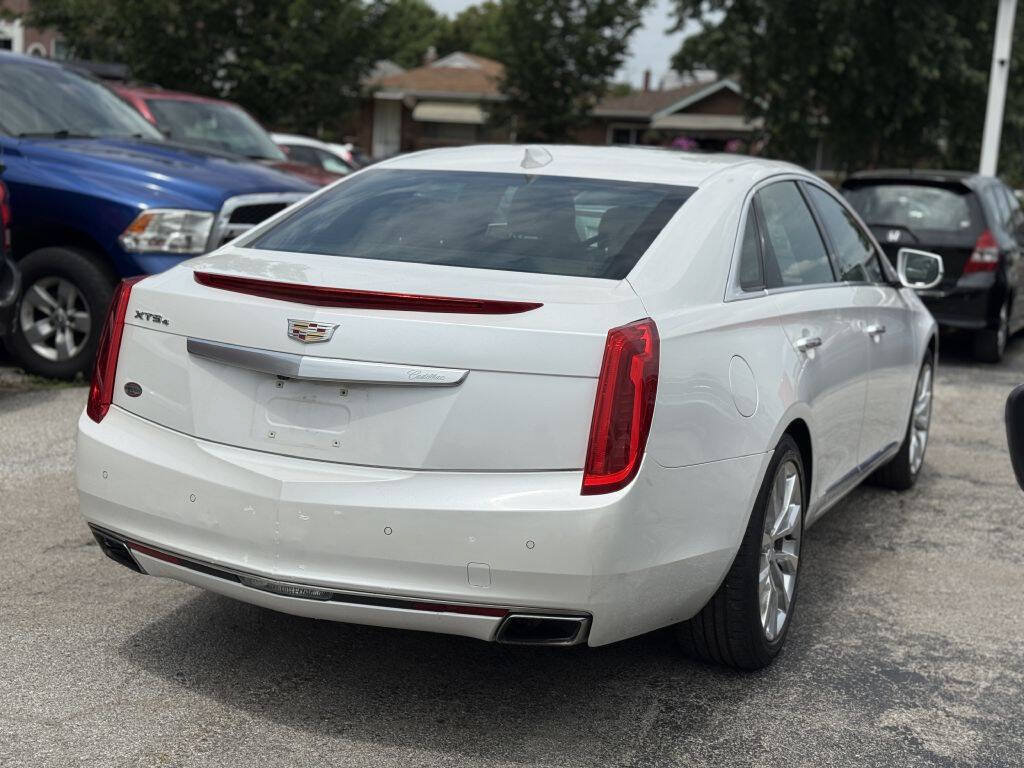 Used 2016 Cadillac XTS Luxury w/ Driver Awareness Package AWD/4WD image 4