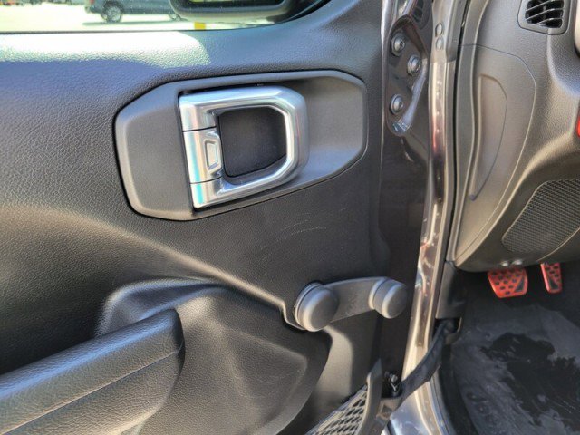Used 2023 Jeep Wrangler Sport image 13