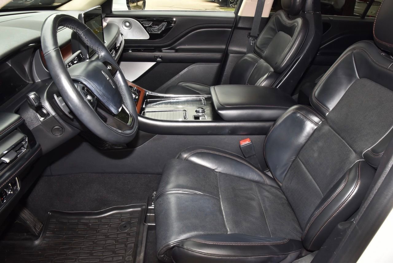 Used 2022 Lincoln Aviator Reserve w/ Equipment Group 201A AWD/4WD image 13