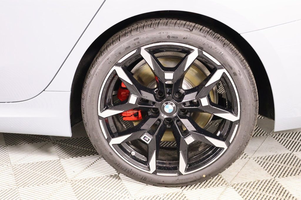 New 2026 BMW 330i xDrive Sedan w/ M Sport Package image 19