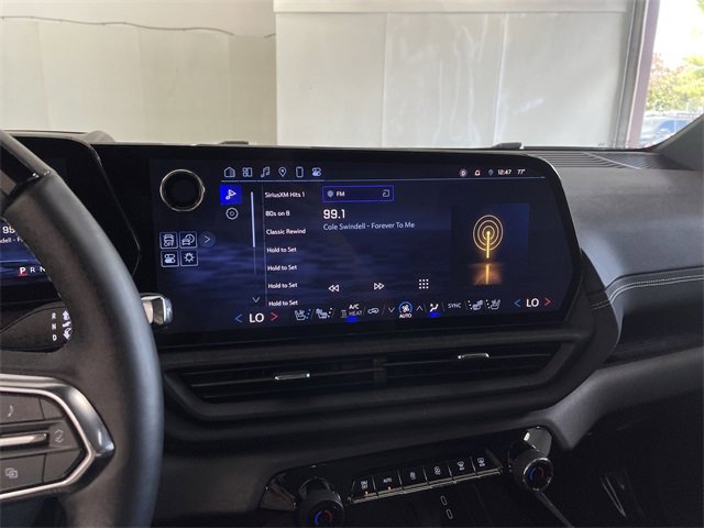 Used 2025 Chevrolet Silverado EV LT w/ LT Premium Package image 26