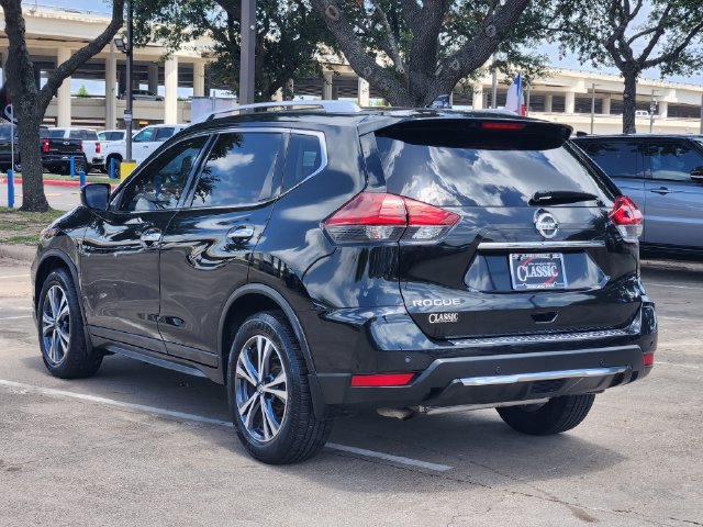 Used 2019 Nissan Rogue SV w/ Premium Package FWD image 5