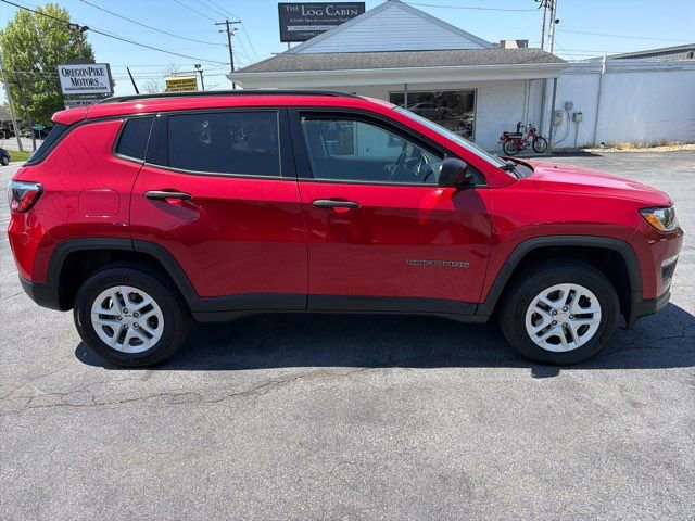 Used 2018 Jeep Compass Sport w/ Cold Weather Group AWD/4WD image 7